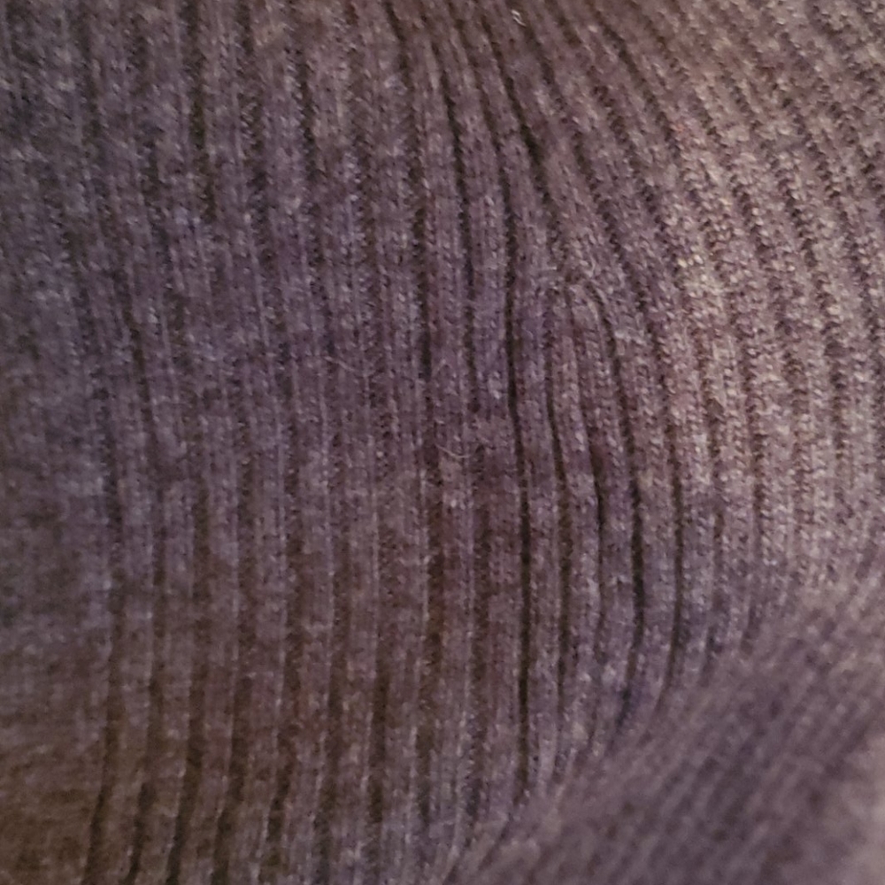 Sweater - Picture 7 of 7
